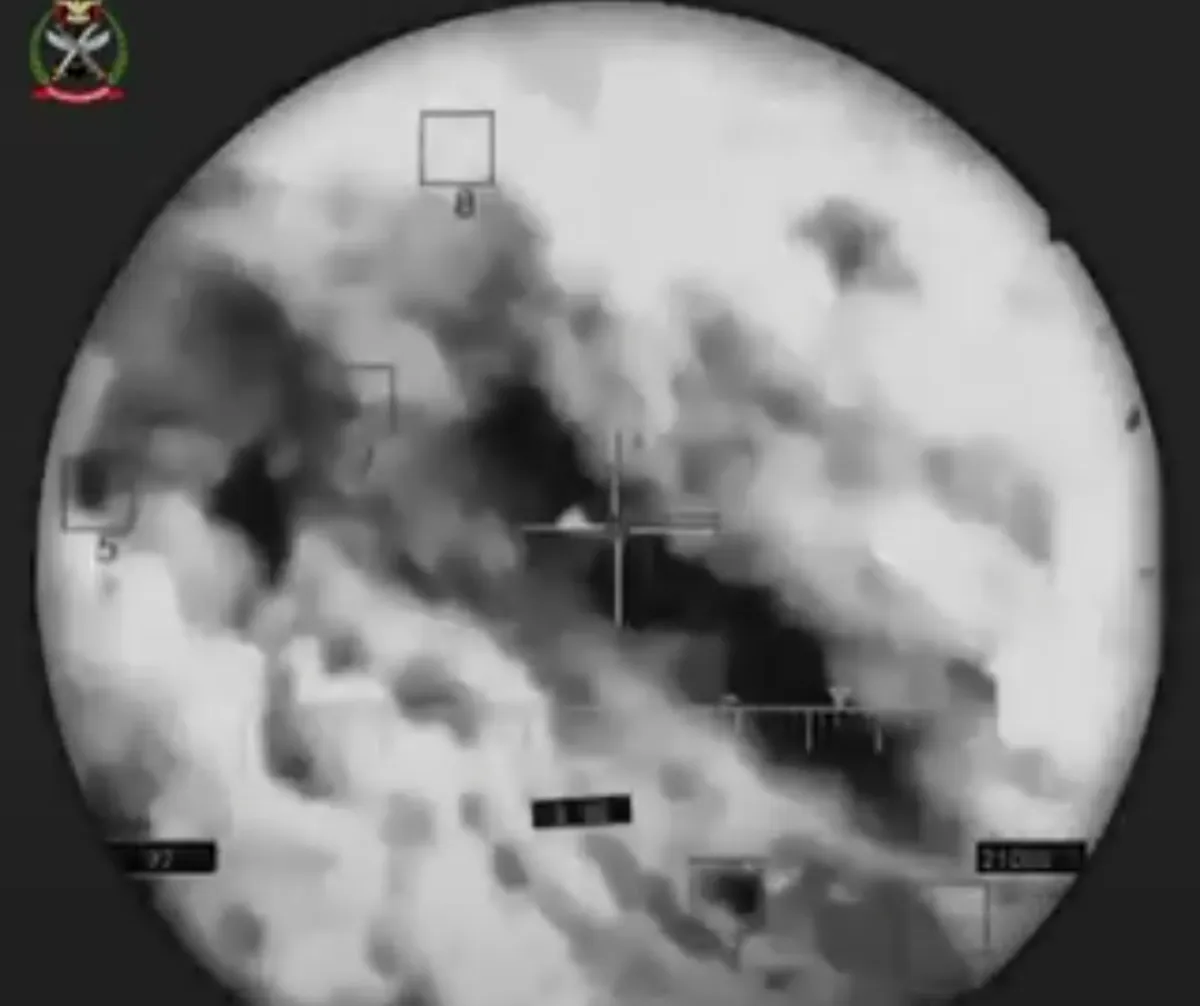 القوات المسلحة اليمنية: تنفيذ 982 عملية عسكرية خلال 24 ساعة أسفرت عن تحييد 324 عنصراً وقيادياً حوثياً